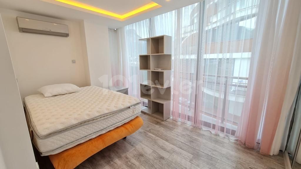 Wir bieten luxuriöse Apartments mit 3 Schlafzimmern im Zentrum von Kyrenia. ** 