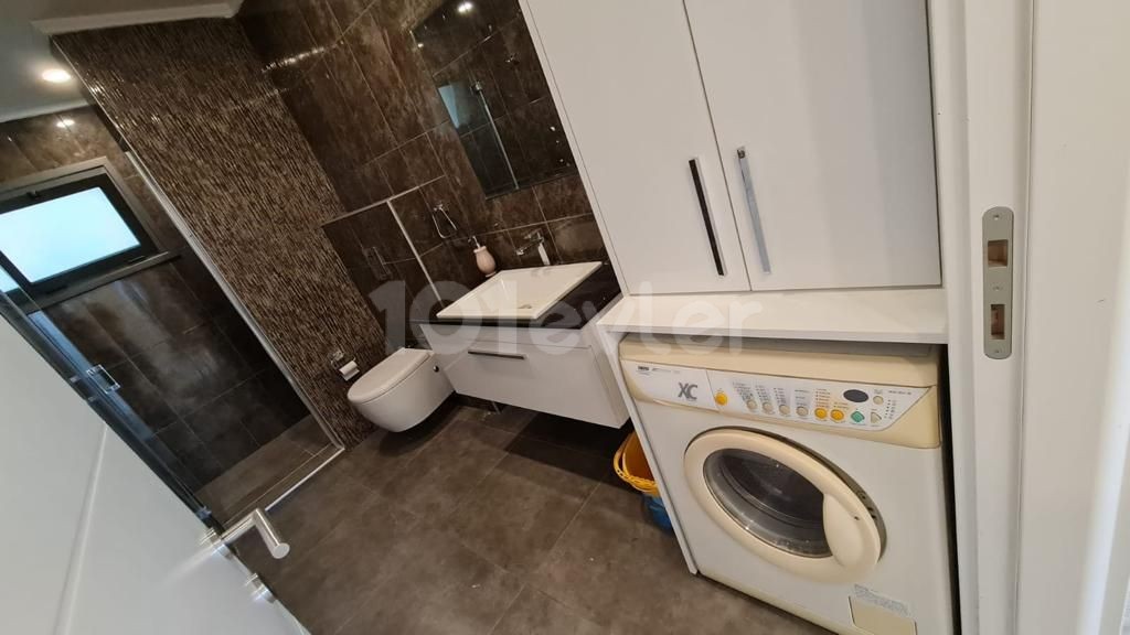 Wir bieten luxuriöse Apartments mit 3 Schlafzimmern im Zentrum von Kyrenia. ** 