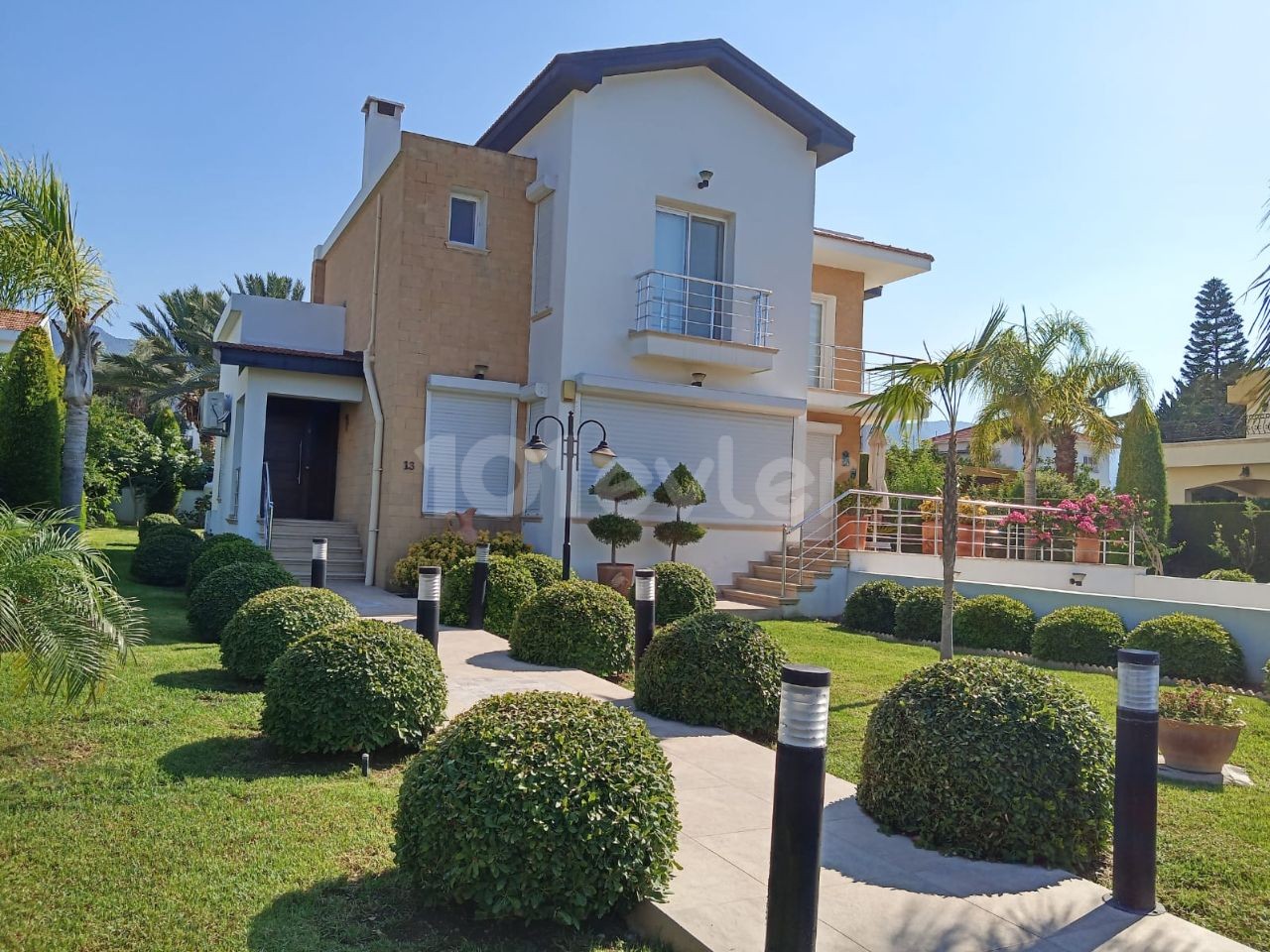 Private house with stylish landscaping in a prestigious neighborhood close to the sea in Çatalköy ** 