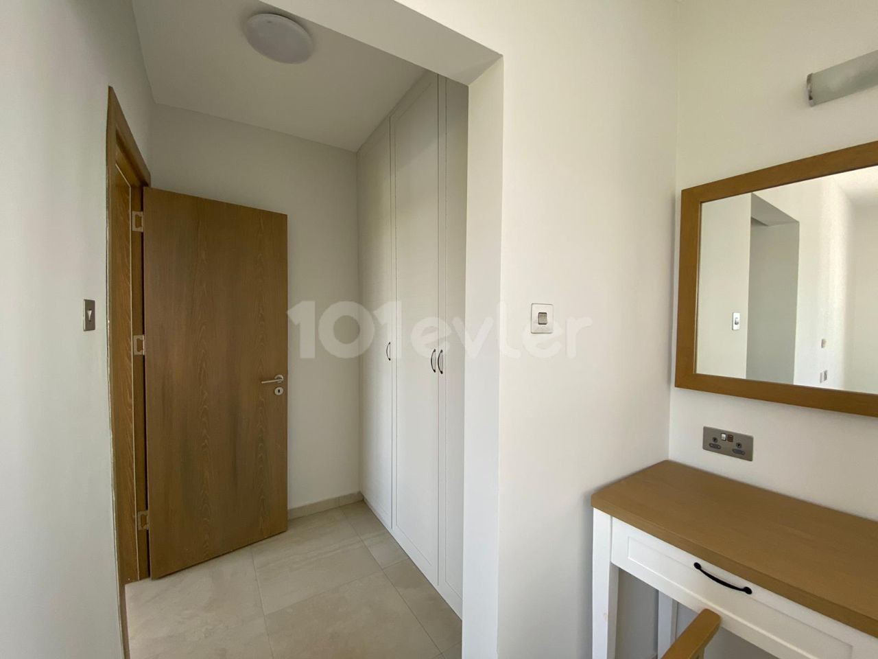 Geräumige Penthouse-Wohnung zum Verkauf mit Meer - und Bergblick in Kyrenia, Alsancak ** 