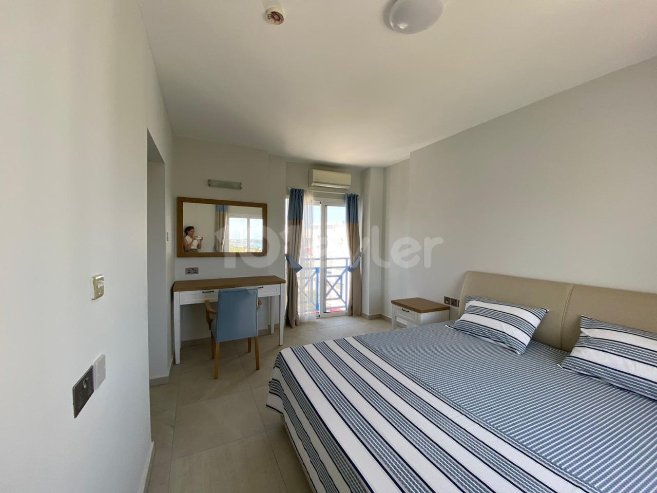 Geräumige Penthouse-Wohnung zum Verkauf mit Meer - und Bergblick in Kyrenia, Alsancak ** 