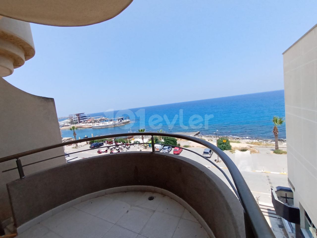 Kyrenia. 2+1 toller Meerblick. Hotels In Der Nähe Von Ambassador ** 