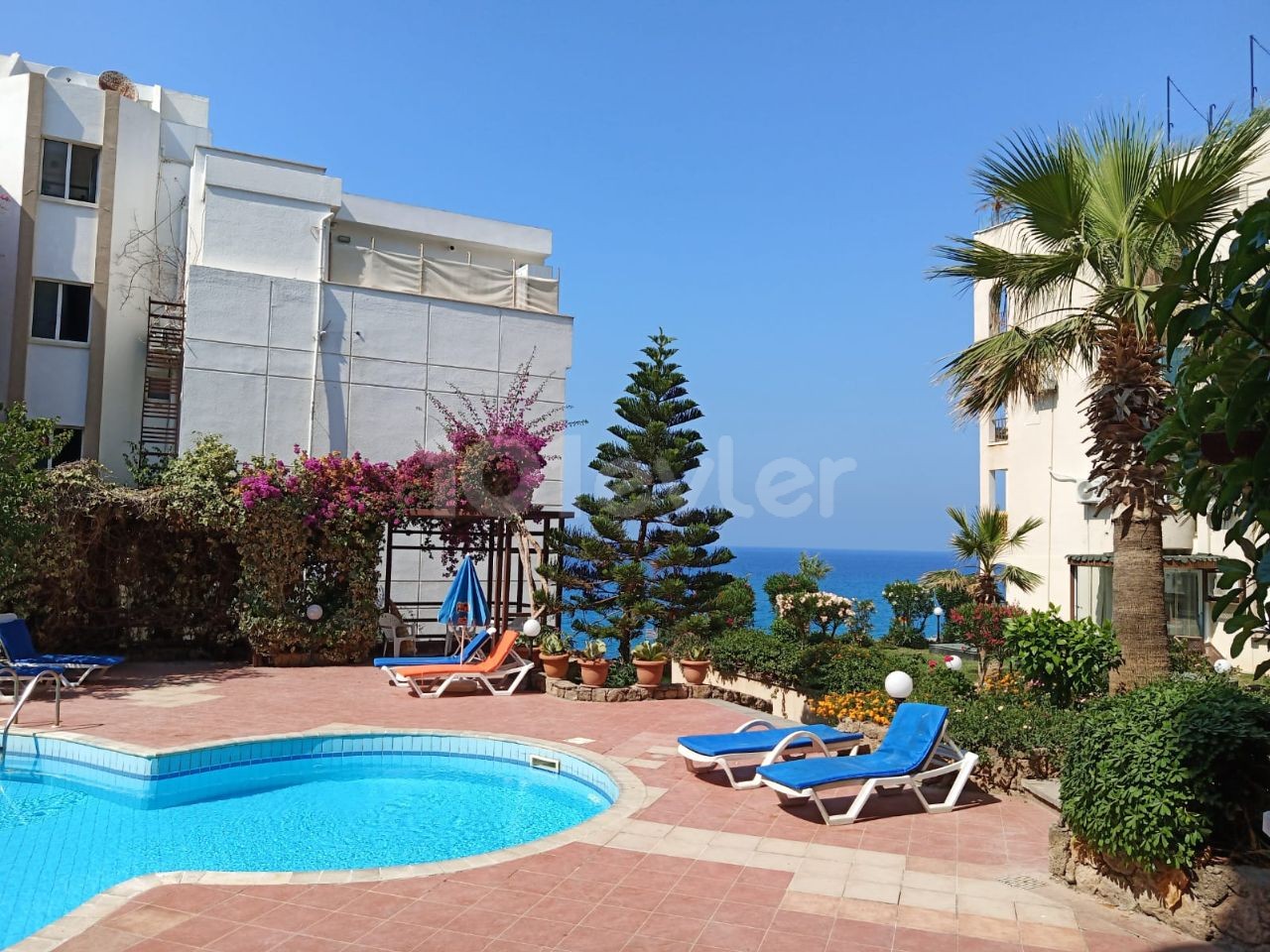 2+1 Apartments with sea view ** 