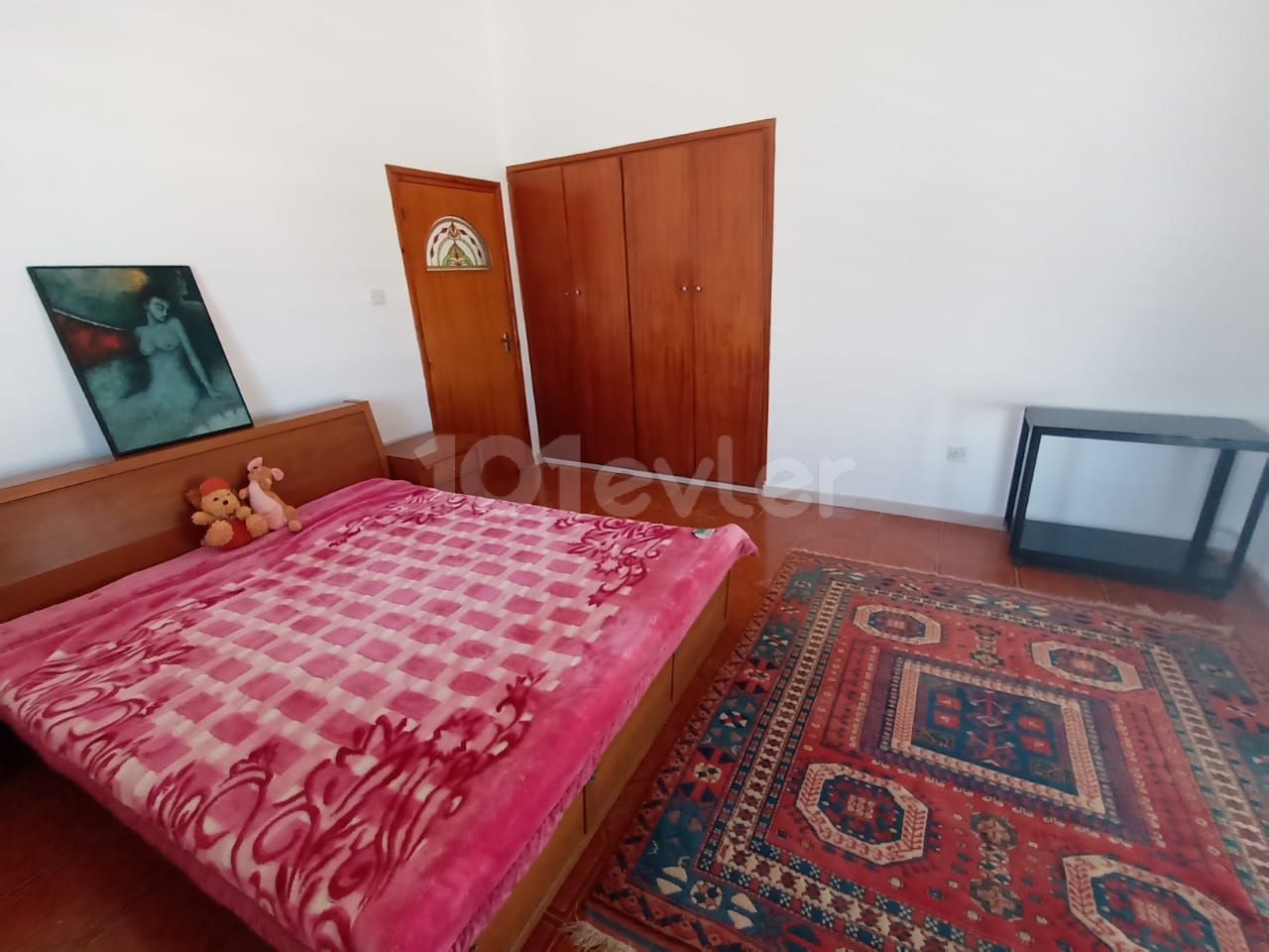 Girne'de ferah, aydınlık 4+1 villa