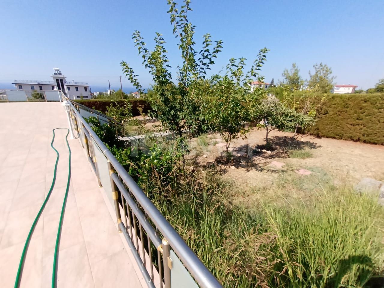 3+1 villa in Kyrenia Chatalköy. schöne Aussicht auf das Meer und die Berge. ** 