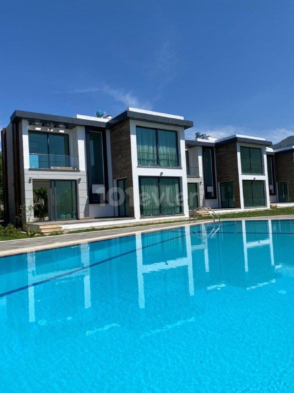 Kyrenia Alsancak Fully Furnished Villa With Specially Designed Furniture ** 