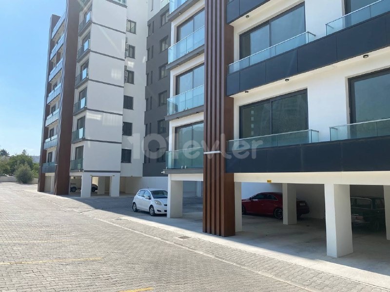 Kyrenia Central Apartment for Sale with 2 Bedrooms, Office Permission, 20 minutes away from Nicosia, Within a Secure Site ** 