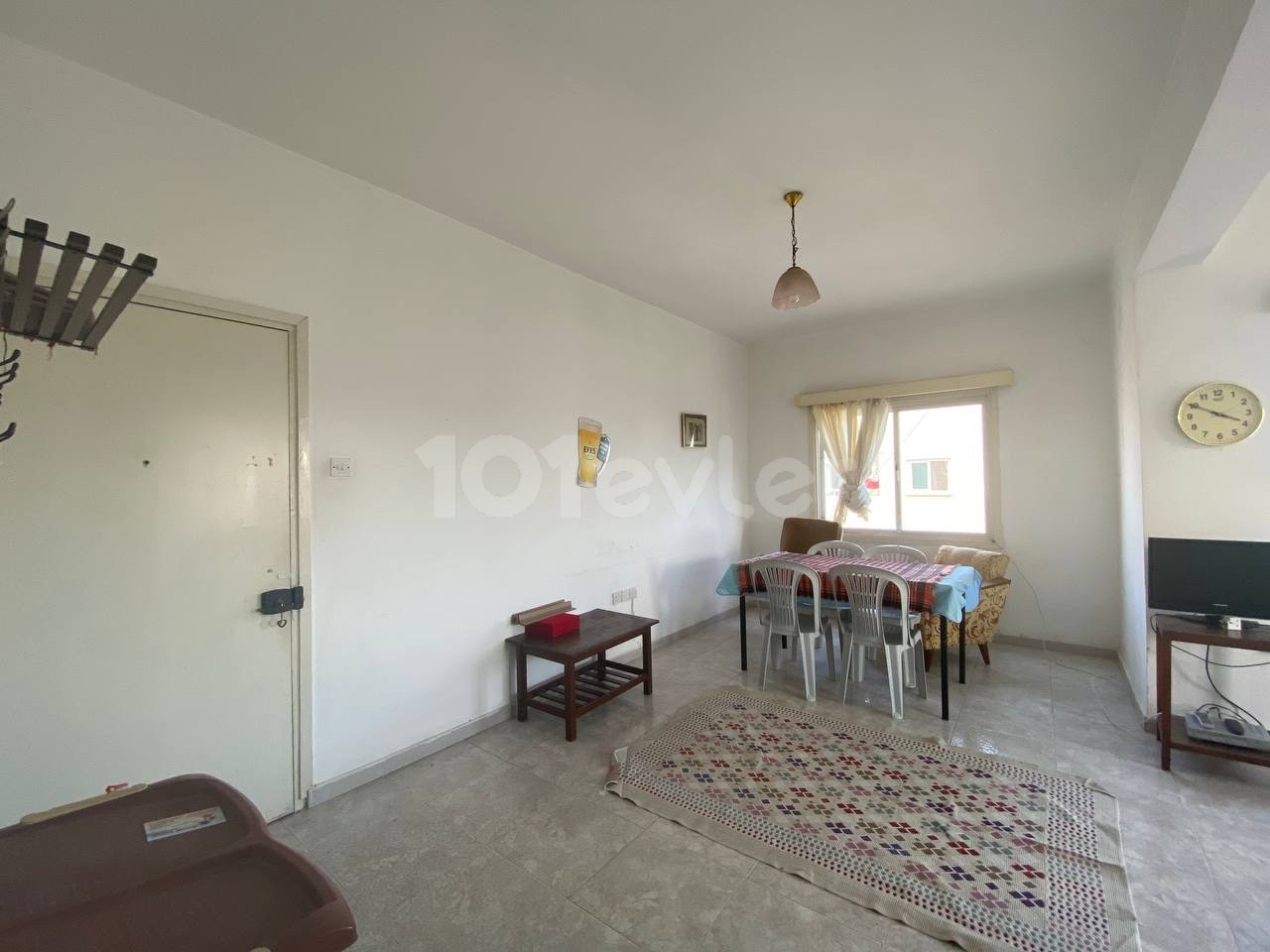 We are a 3 Bedroom Attractively Priced Apartment in the heart of Upper Kyrenia, walking distance from Lemar Supermarket ** 