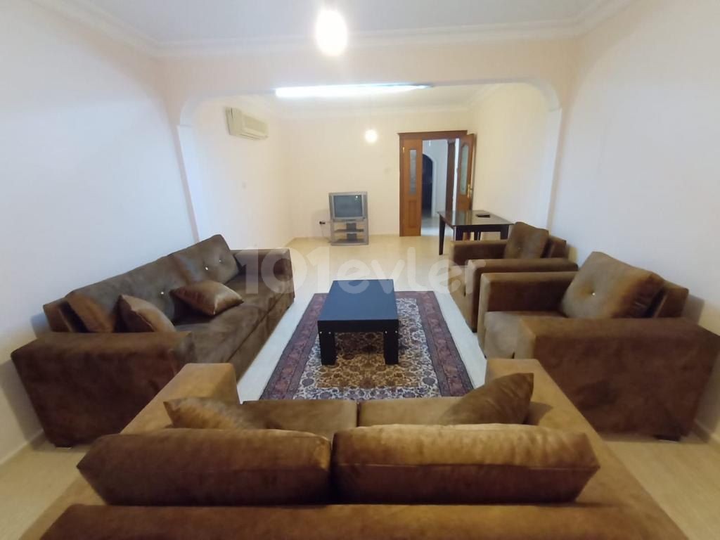 Our Villa in Kyrenia Edremit with 4 Bedrooms, Triplex, Pool Located in the Complex, Sauna ** 