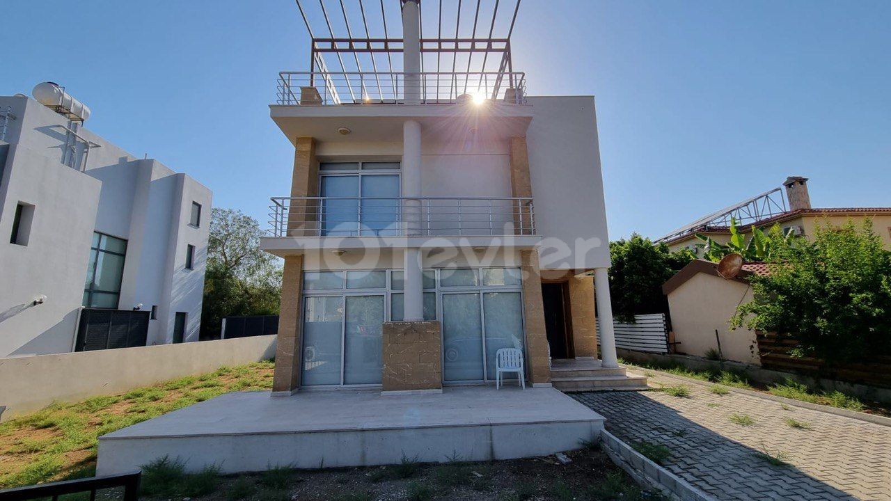 Triplex Villa with 4 Bedrooms, 2 Separate Kitchen Partitions and Large Jacuzzi in Famagusta Tuzla 