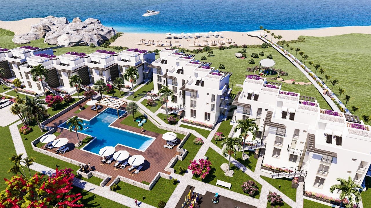 Unser neues Projekt in Famagusta Tatlisu mit einem Sportbereich am Meer mit 3 Schlafzimmern am unteren Ende des Komplexes mit seinem wunderschönen Strand und dem klaren Strand