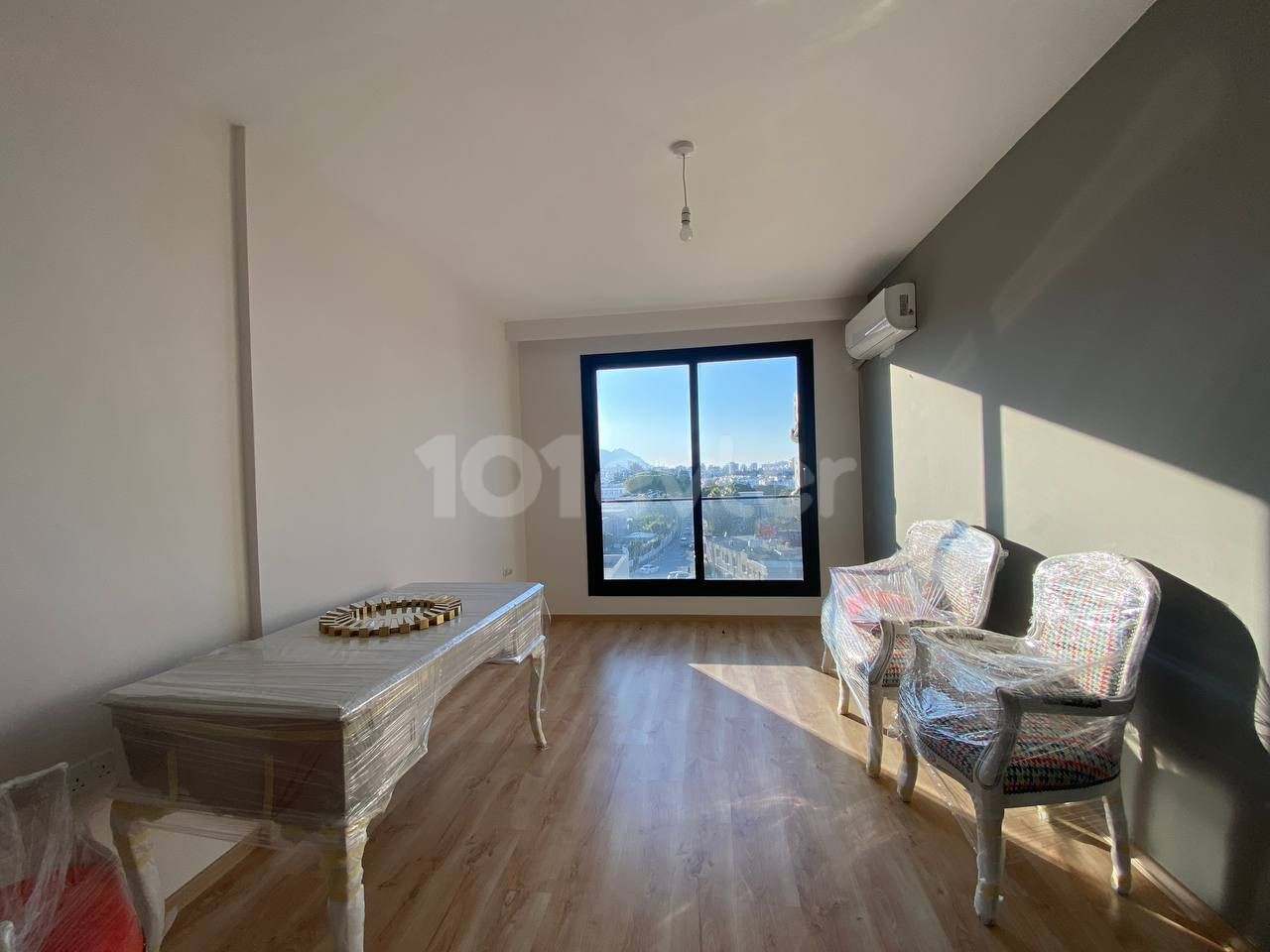 Im Zentrum von Kyrenia, 2-Schlafzimmer-Apartment mit einer extrem zentralen Lage in der Nähe des Colony Hotels und in Gehweite zum Hafen ** 