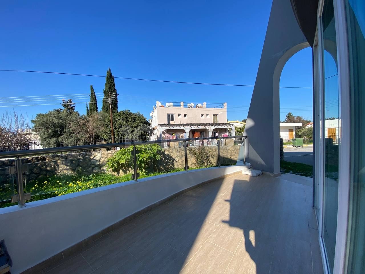 Kyrenia Karaoğlanoğlu Border with its proximity to the Ring Road and Lower Road, with its proximity to everywhere and walking distance to the sea.