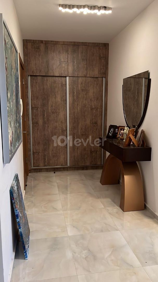 3+1 spacious apartment in Kyrenia