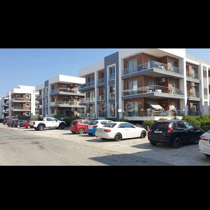 2+1 neue Erdgeschosswohnung zum Verkauf auf einem privaten Grundstück in KüçükKaymaklı