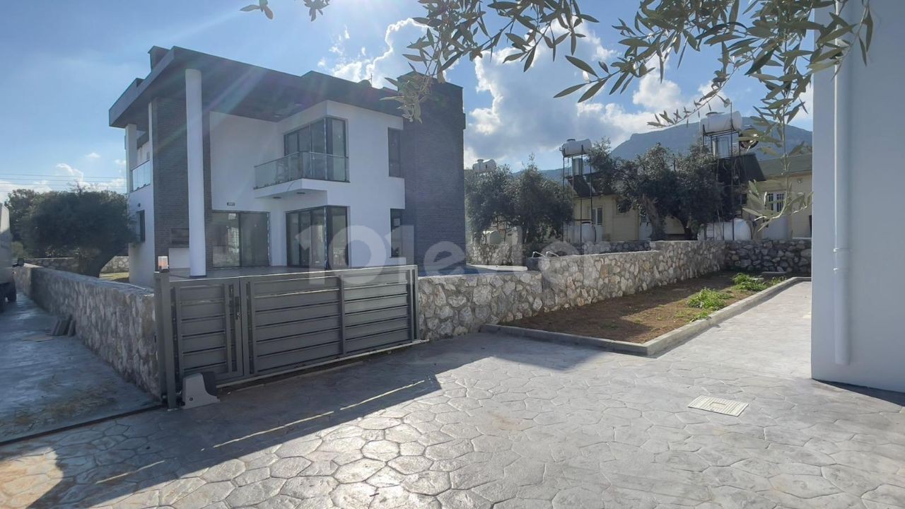 Ready to Move 4 Bed Villa for Sale in Zeytinlik - Kyrenia 