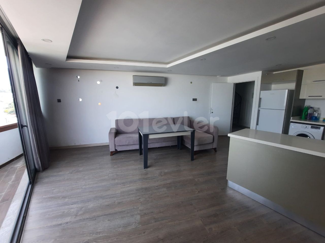 آپارتمان 3+1 دوبلکس برای فروش در گیرنه آکاکان الگانس با نمای کامل