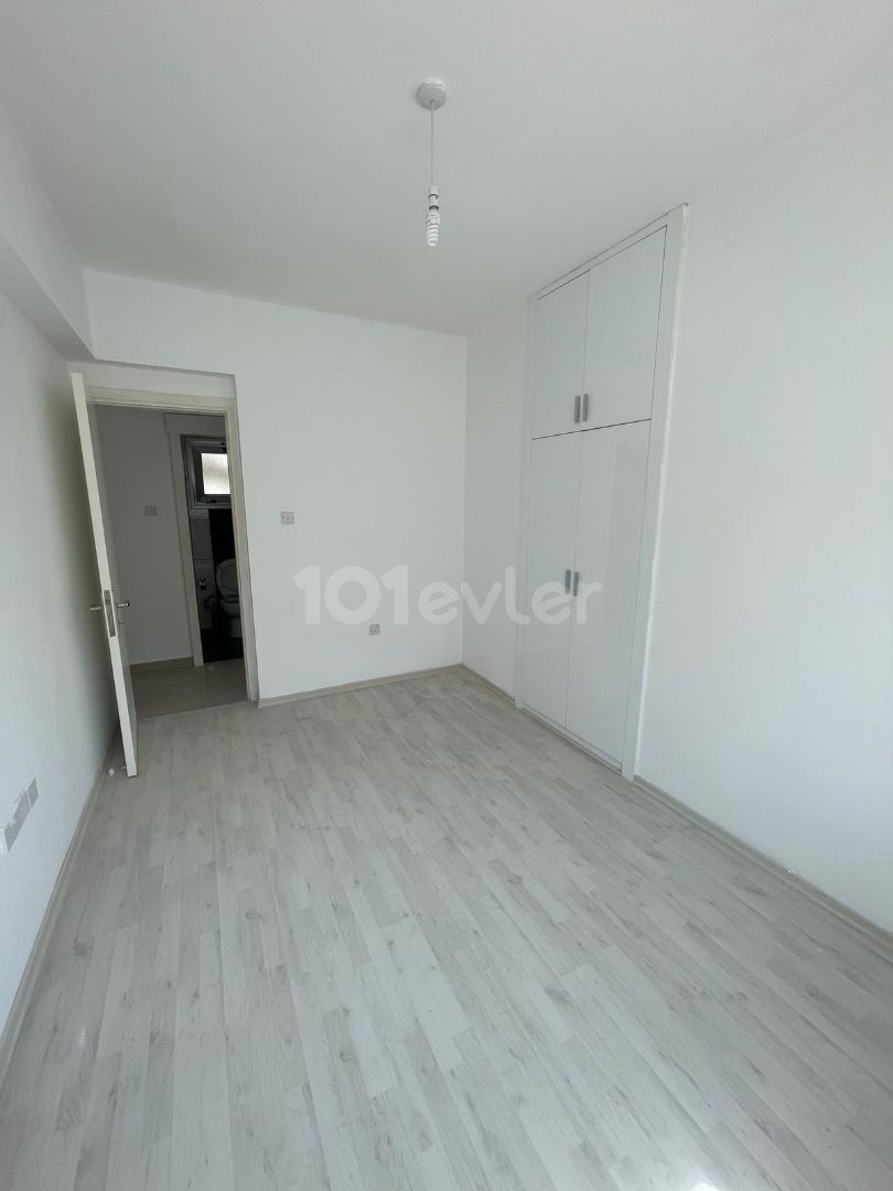 YATIRIMLIK DAİRE! YÜKSEK KİRA GARANTİLİ! LEFKOŞA MARMARA BÖLGESİNDE SATILIK 3+1 DAİRE