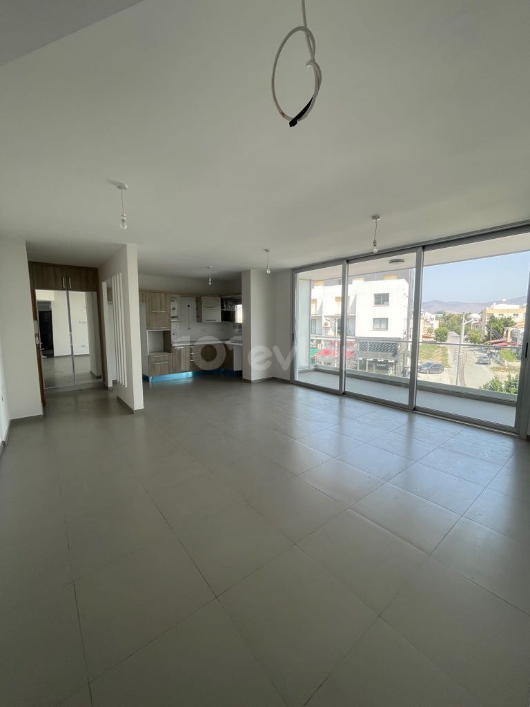 2 + 1 APARTMENT FOR RENT ON NICOSIA GÖNYELI YENIKENT MUNICIPALITY BOULEVARD, SUITABLE FOR BEING AN OFFICE OR CLINIC ** 