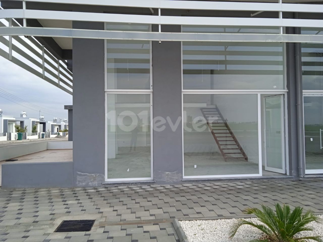 SHOPS FOR RENT IN NICOSIA Değirmenlik REGION, ON GIRNE MOUNTAIN ROAD