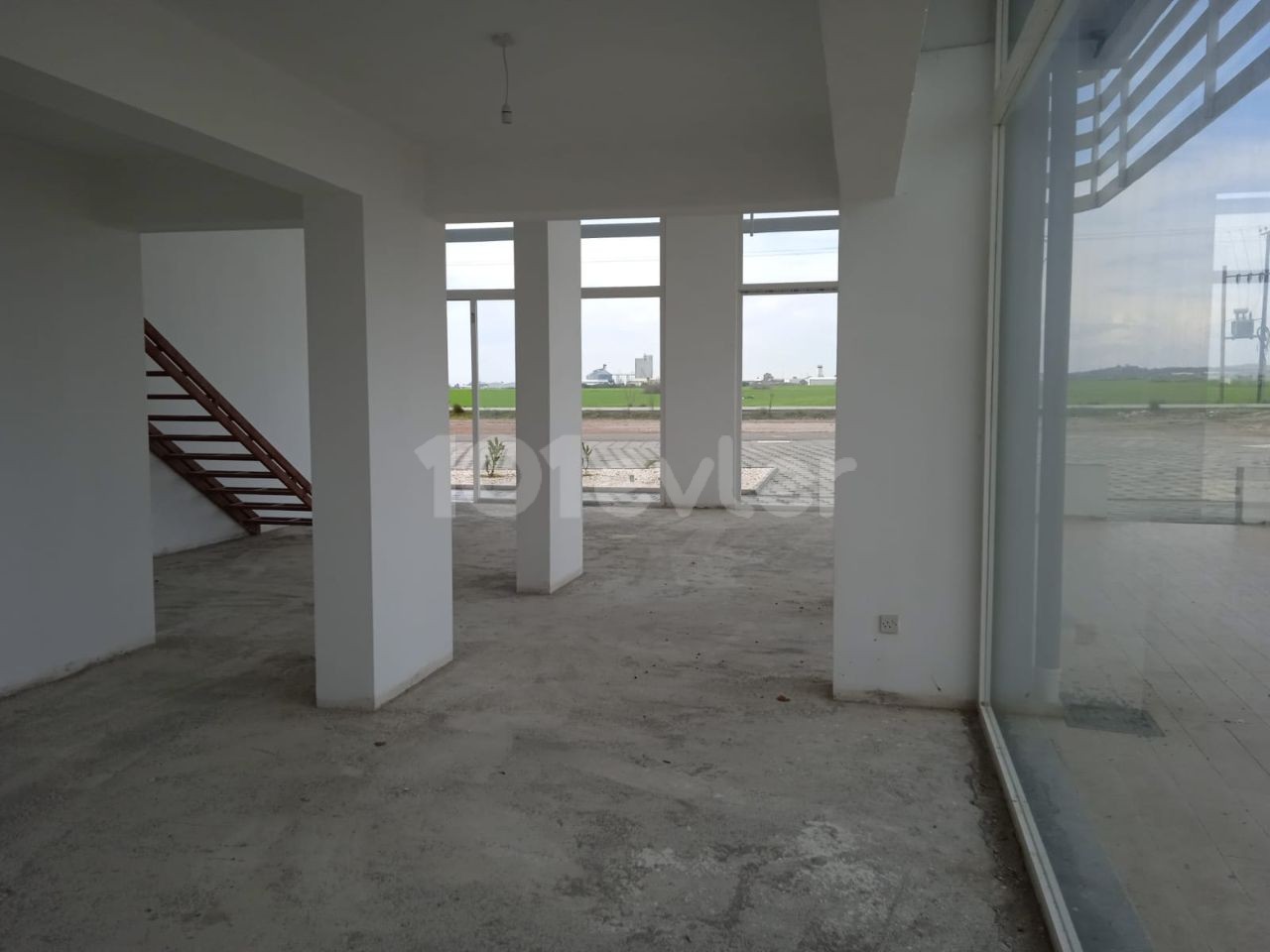 SHOPS FOR RENT IN NICOSIA Değirmenlik REGION, ON GIRNE MOUNTAIN ROAD