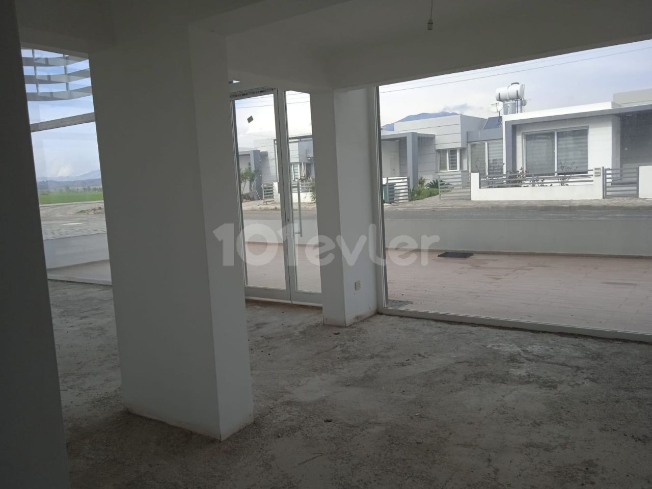 SHOPS FOR RENT IN NICOSIA Değirmenlik REGION, ON GIRNE MOUNTAIN ROAD