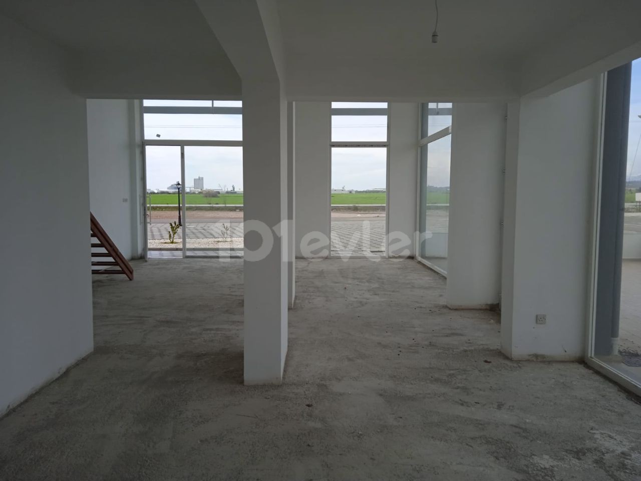 SHOPS FOR RENT IN NICOSIA Değirmenlik REGION, ON GIRNE MOUNTAIN ROAD