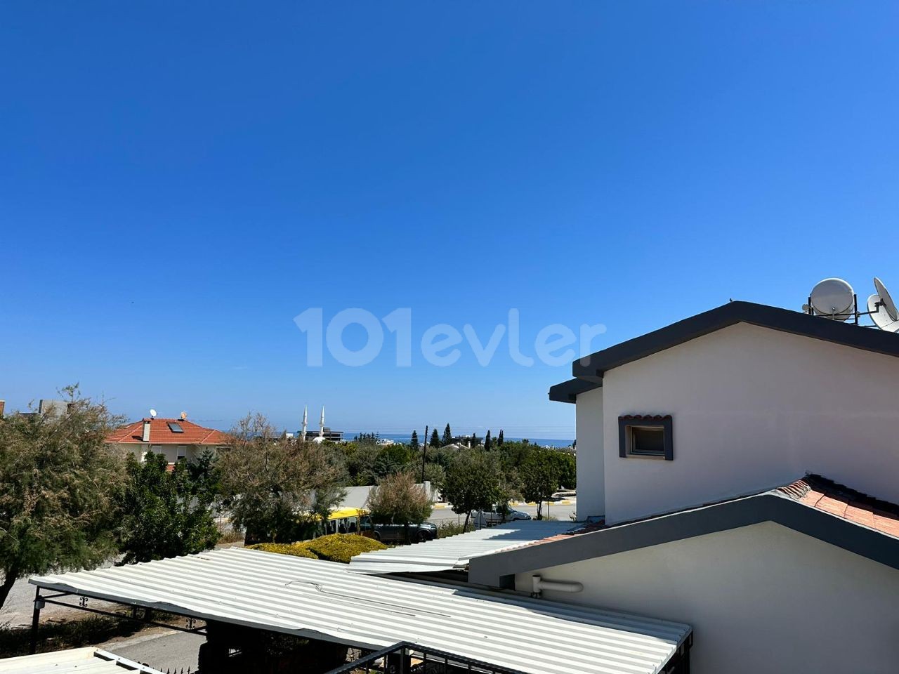 Mountain and Sea Views 2+1 Villa for Sale in Doğanköy!