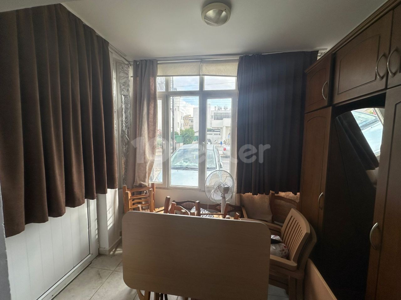 آپارتمان 3+1 طبقه همکف برای فروش در Kaymaklı