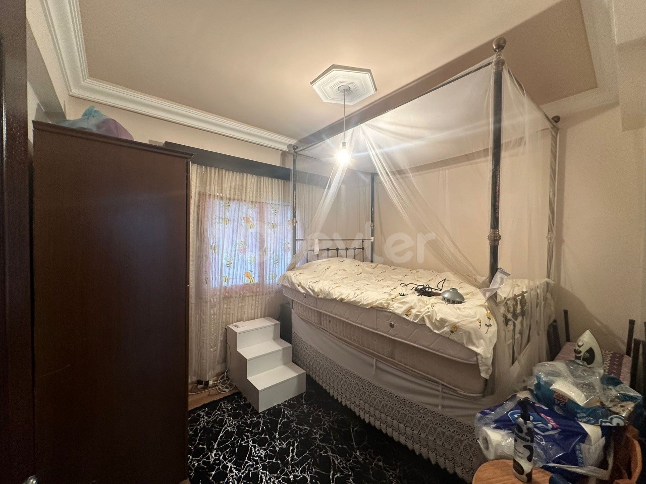 3+1 flat for sale in Küçük Kaymaklı Area!