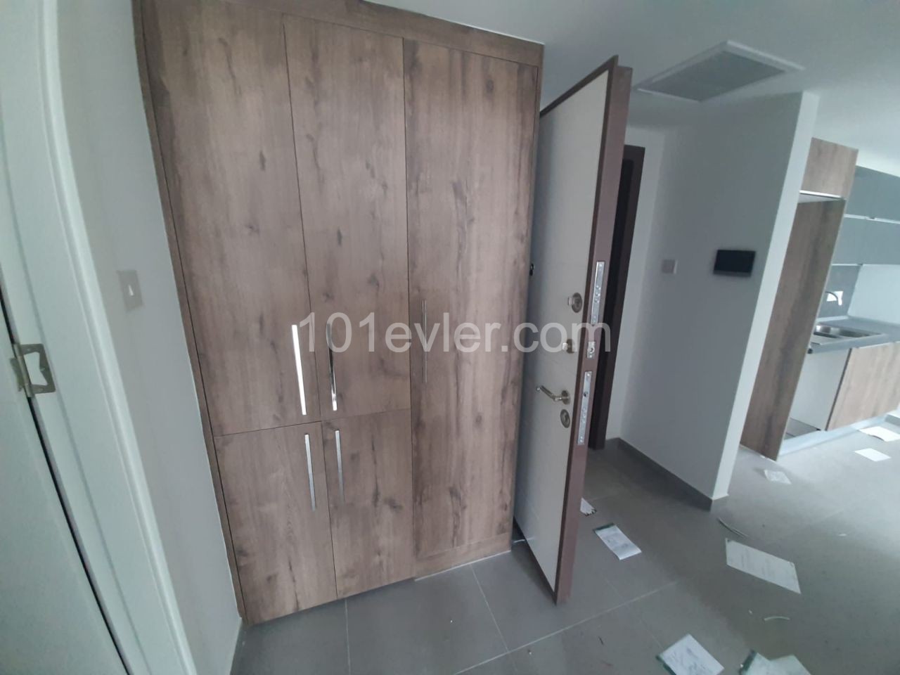 2+1 RESIDENCE FLAT FOR SALE WITH COMMON POOL CLOSE TO FAMAGUSA EMU AND LEMAR ** 