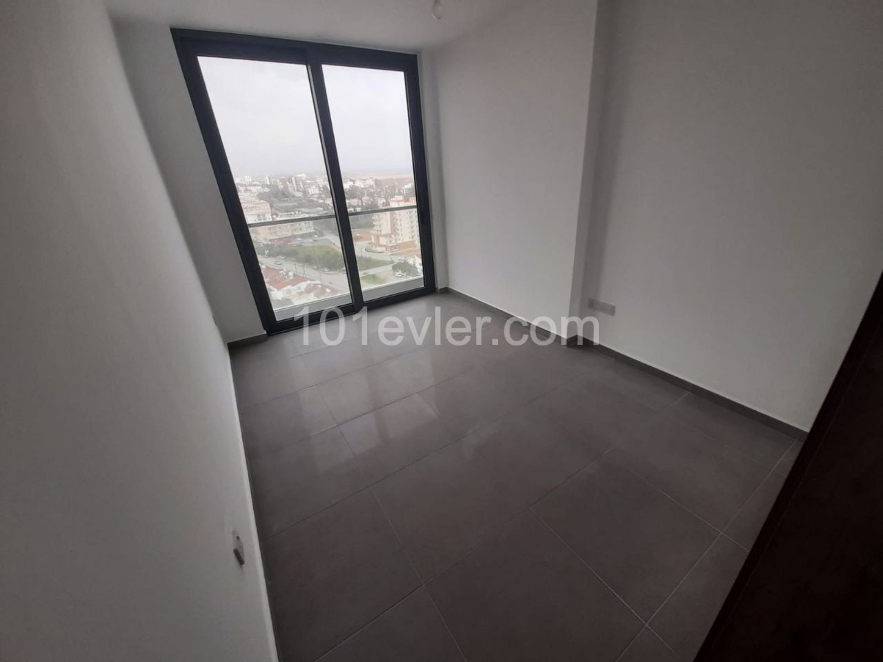 2+1 RESIDENCE FLAT FOR SALE WITH COMMON POOL CLOSE TO FAMAGUSA EMU AND LEMAR ** 