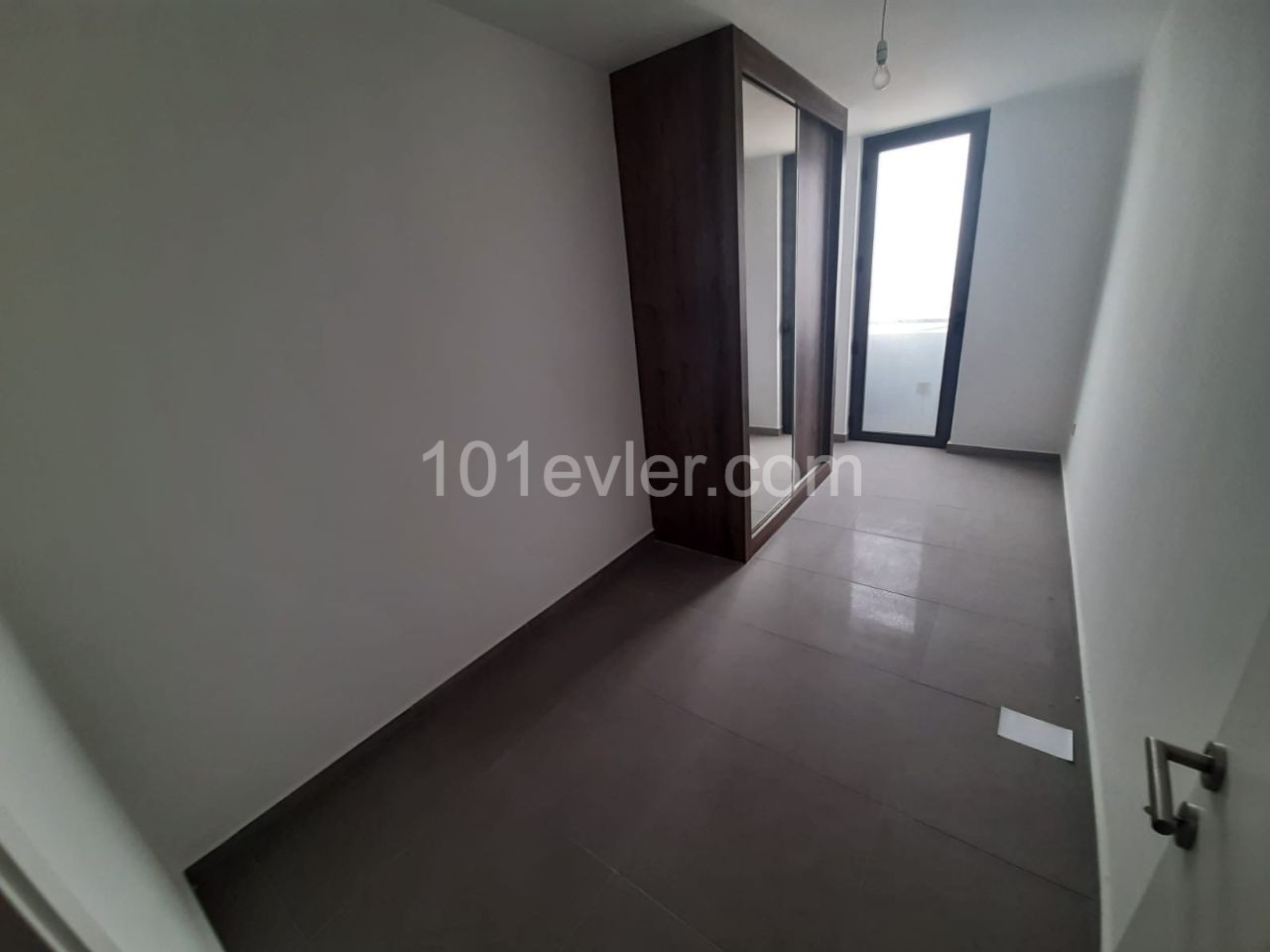 2+1 RESIDENCE FLAT FOR SALE WITH COMMON POOL CLOSE TO FAMAGUSA EMU AND LEMAR ** 