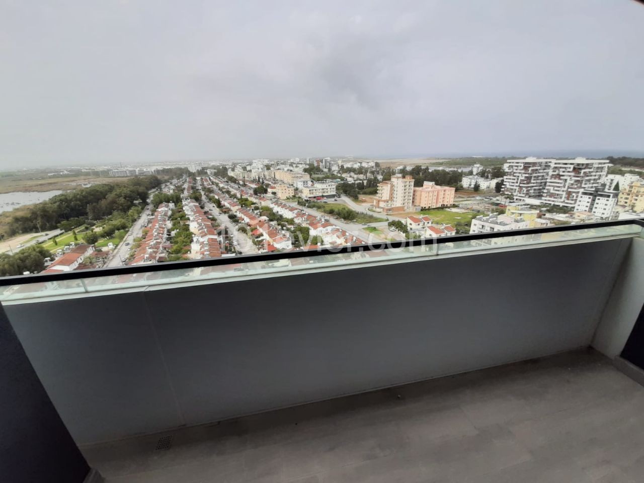 1+1 RESIDENZ WOHNUNG IN DER NÄHE VON EMU UND LEMAR IM ZENTRUM VON FAMAGUSTA ** 