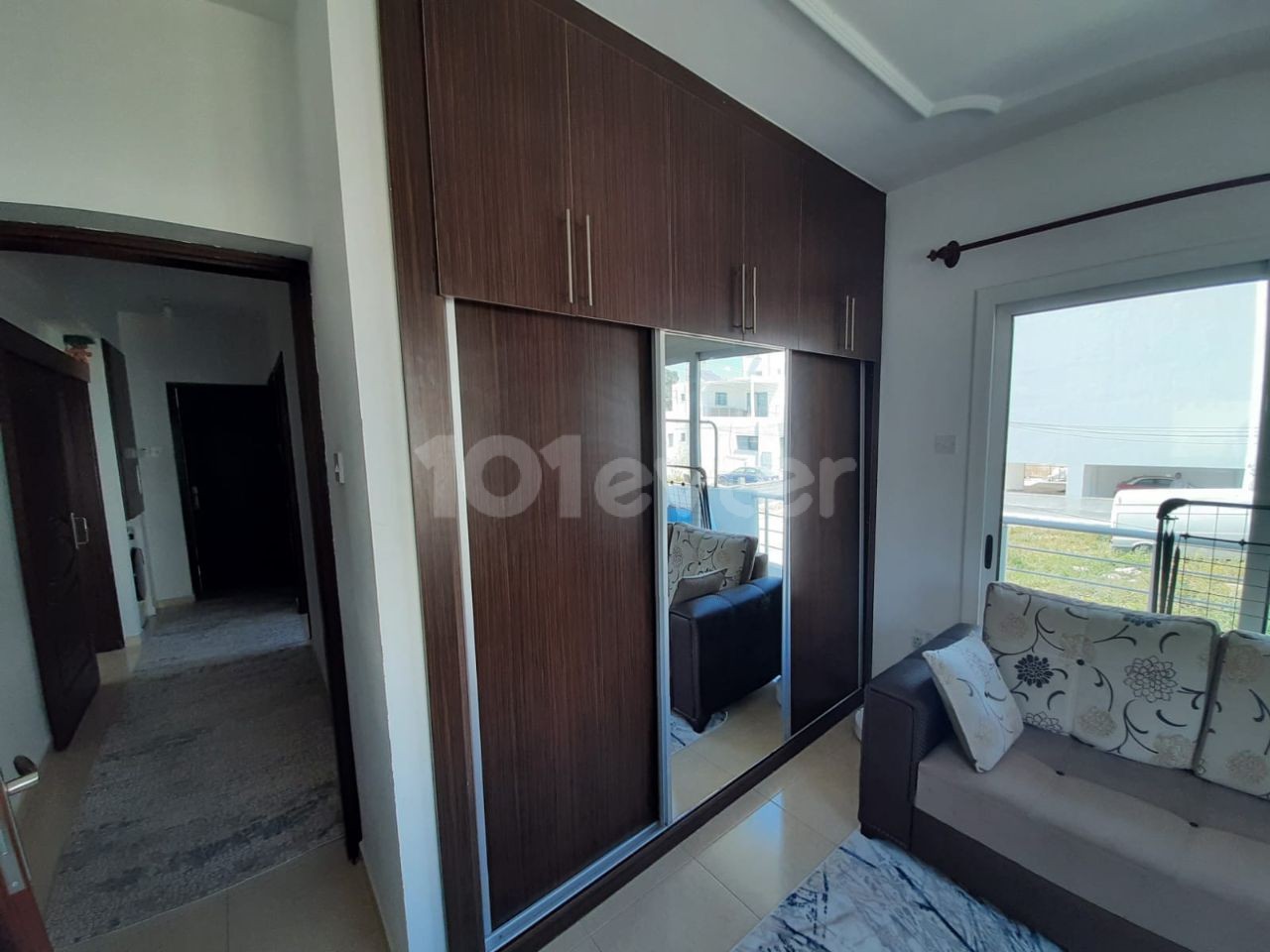 3+1 FLAT FOR SALE ON THE 1st FLOOR IN THE CITY CENTER OF MAGUSA ** 