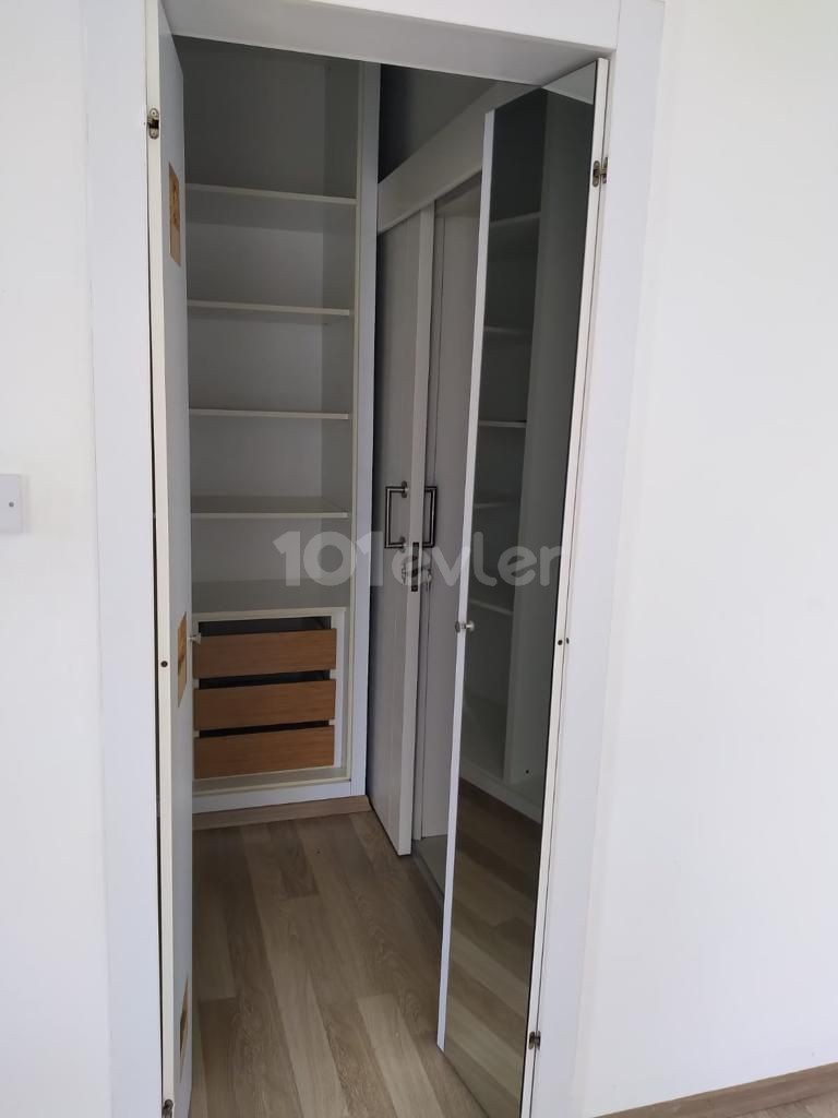 3+1 WOHNUNG ZUM VERKAUF MIT MEERBLICK MIT GEMEINSCHAFTSPOOL IN FAMAGUSTA GULSERENDE SEAHOUSE ** 