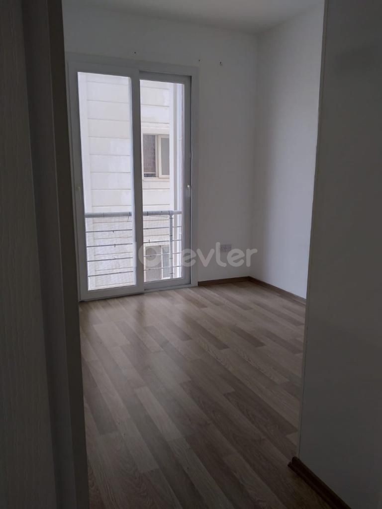 3+1 WOHNUNG ZUM VERKAUF MIT MEERBLICK MIT GEMEINSCHAFTSPOOL IN FAMAGUSTA GULSERENDE SEAHOUSE ** 