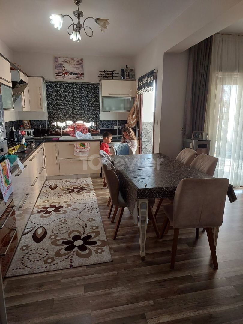 FURNISHED 3+1 FLAT FOR SALE IN MAGUSA YENİBOGAZİCI WITH ELEVATOR BUILDING