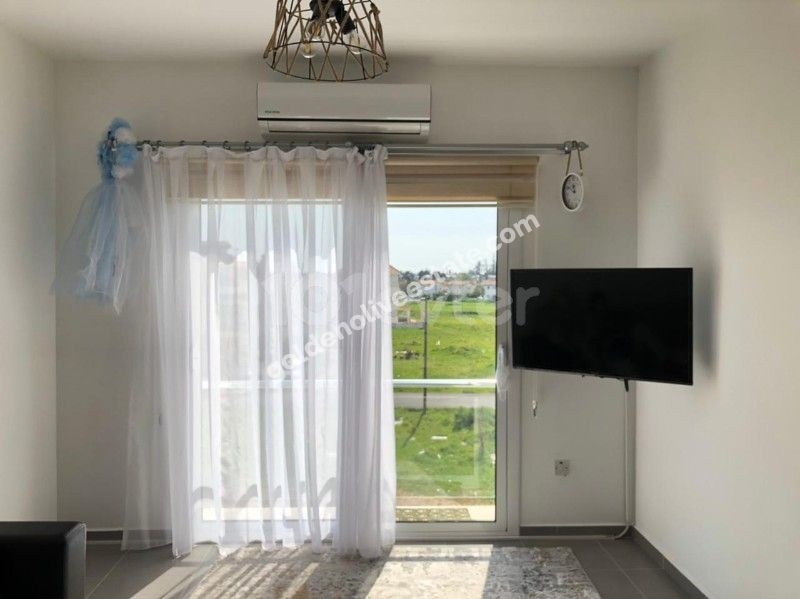 MAĞUSA ÇANAKKALEDE ARA KATTA SATILIK 2+1 DAİRE