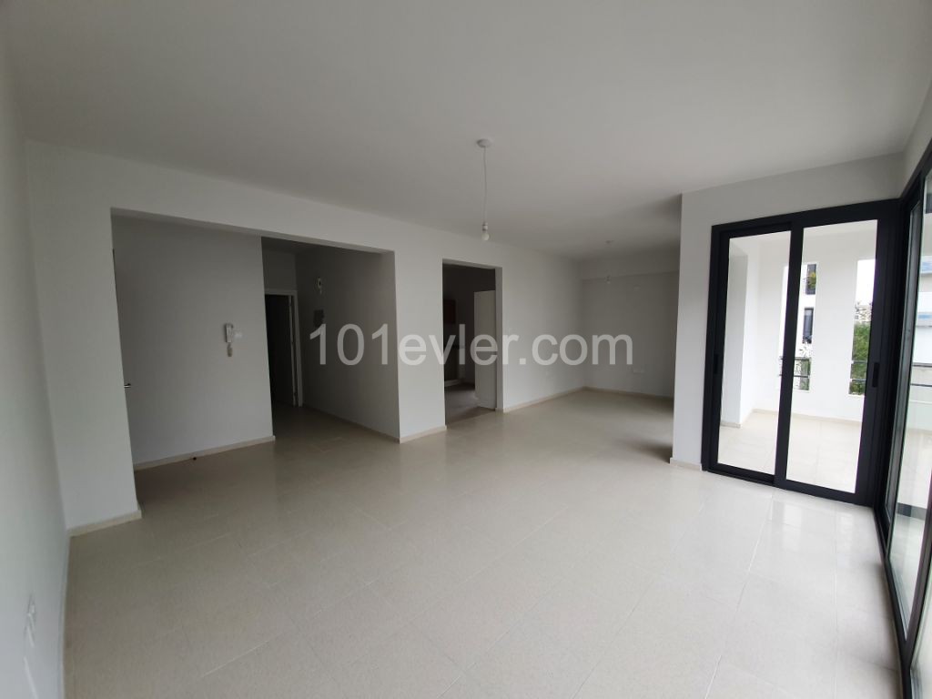 Small Slider 3+1 137m2 (126m2 Indoor area + 11m2 Balcony) 2. floor apartment ** 