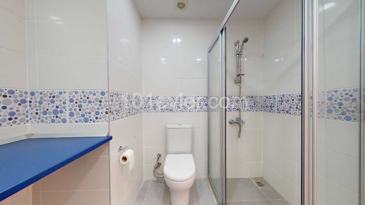 Girne Merkez  1+1 Geniş Sıfır Apartman Dairesi