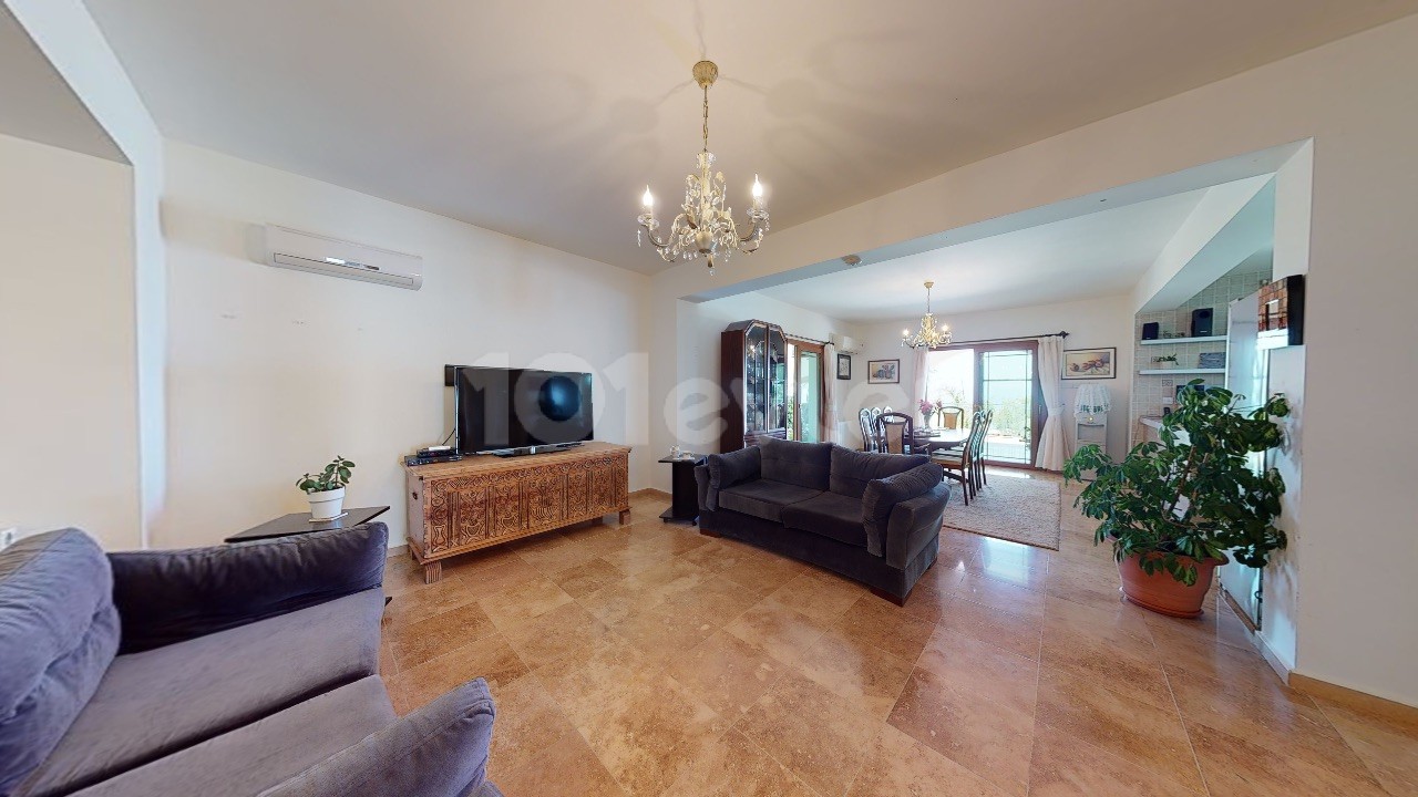 Mansion for Sale in Kyrenia Karmi