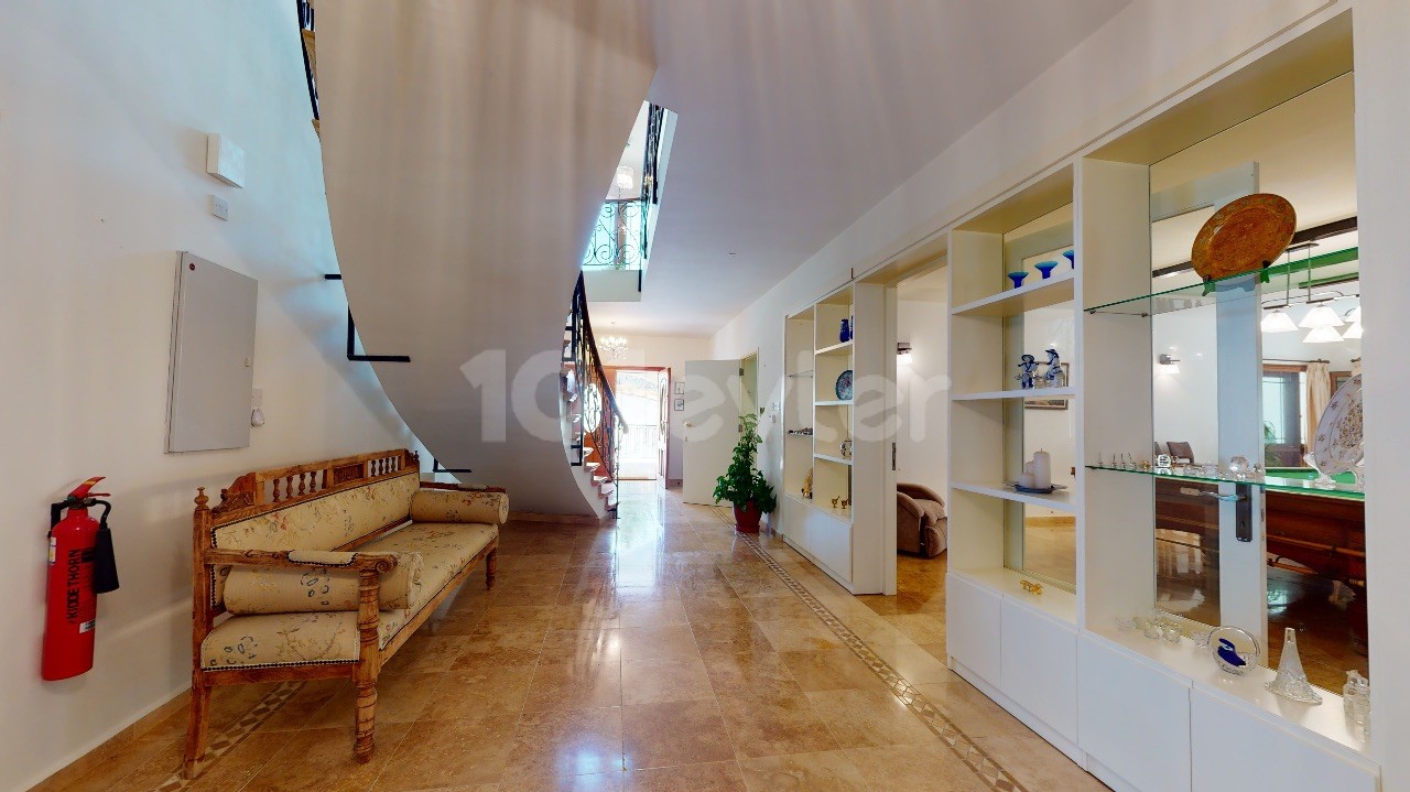 Mansion for Sale in Kyrenia Karmi