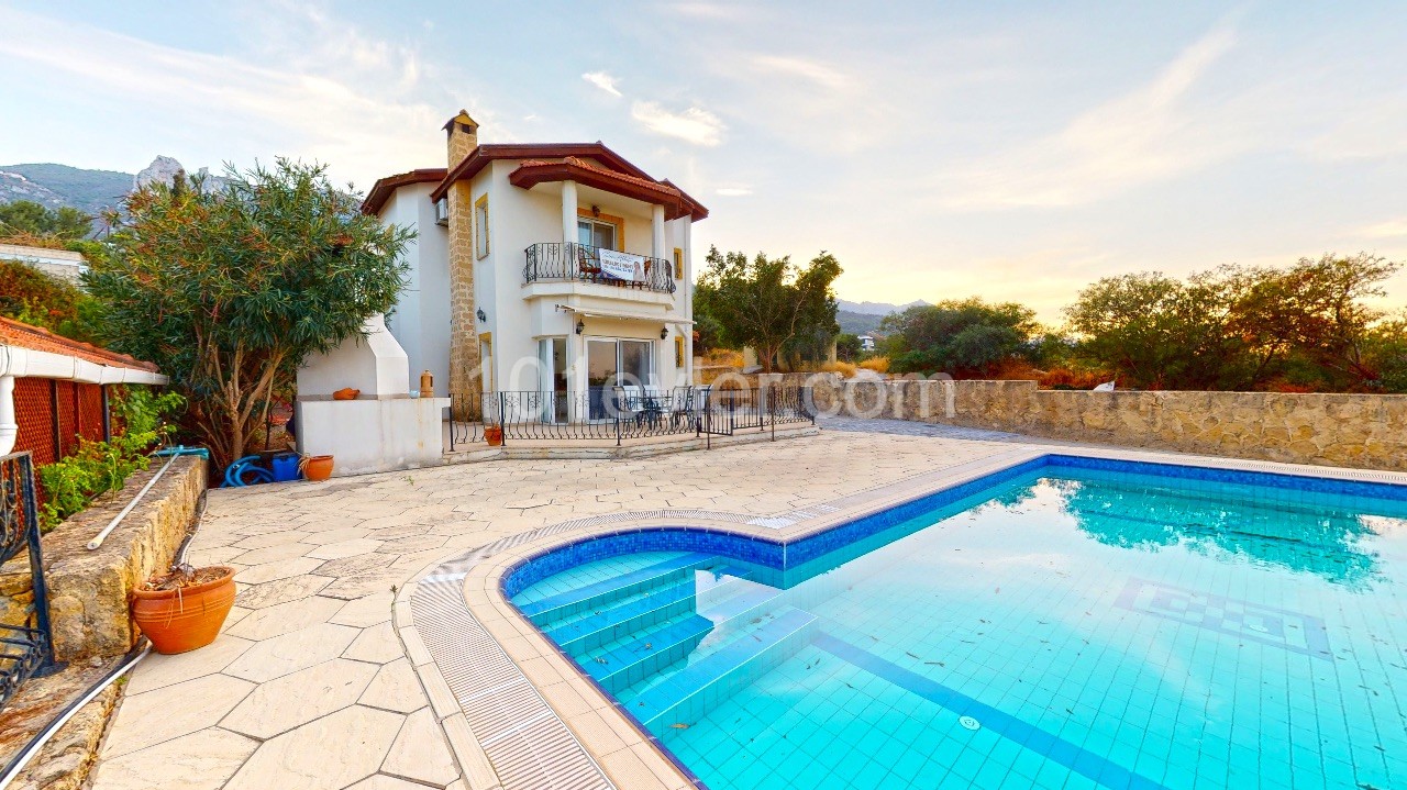 3 Bedroom Villa for Rent With Private Swimming Pool, Central Heating In Zeytinlik Kyrenia