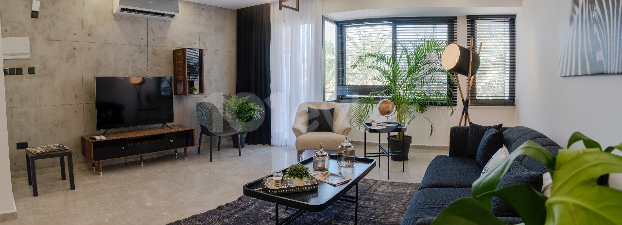 Girne Zeytinlik’te Şehrin İçinde Kuş Sesleriyle Huzurlu Bir Yaşam 3+1 Satılık Triplex Villa