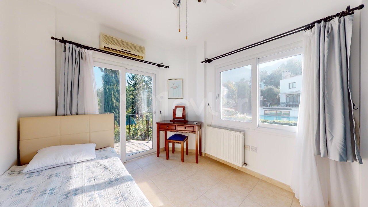 Girne Zeytinlik’te Mükemmel Konumda Müstakil Havuzlu Merkezi Isıtmalı  3+1 Kiralık Villa