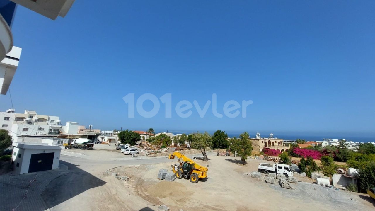 2+1 FLAT FOR SALE IN ALSANCAK, KYRENIA