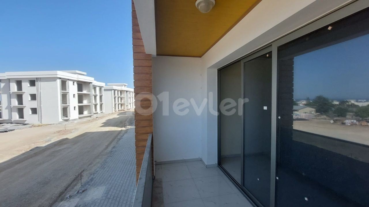 2+1 FLAT FOR SALE IN ALSANCAK, KYRENIA