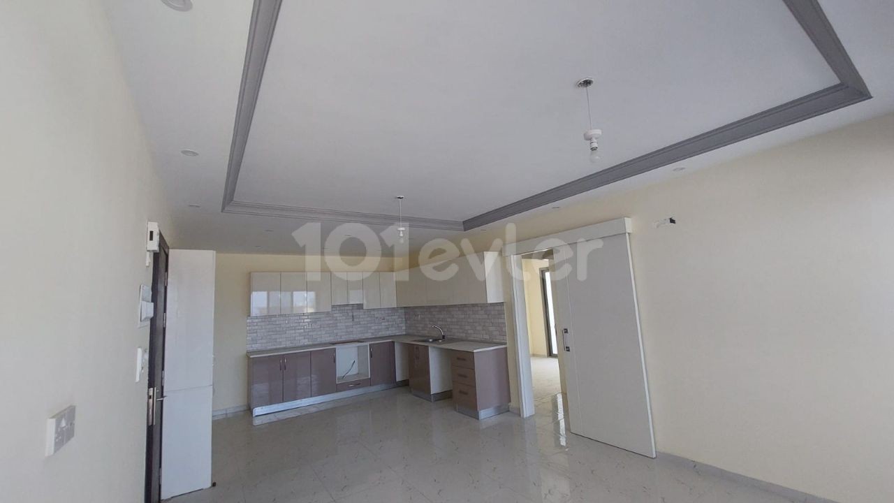 2+1 FLAT FOR SALE IN ALSANCAK, KYRENIA