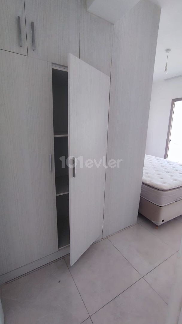 LEFKOŞA  ORTAKÖYDE SATILIK  PENTHOUSE  2+1 90 M2 90000 stg